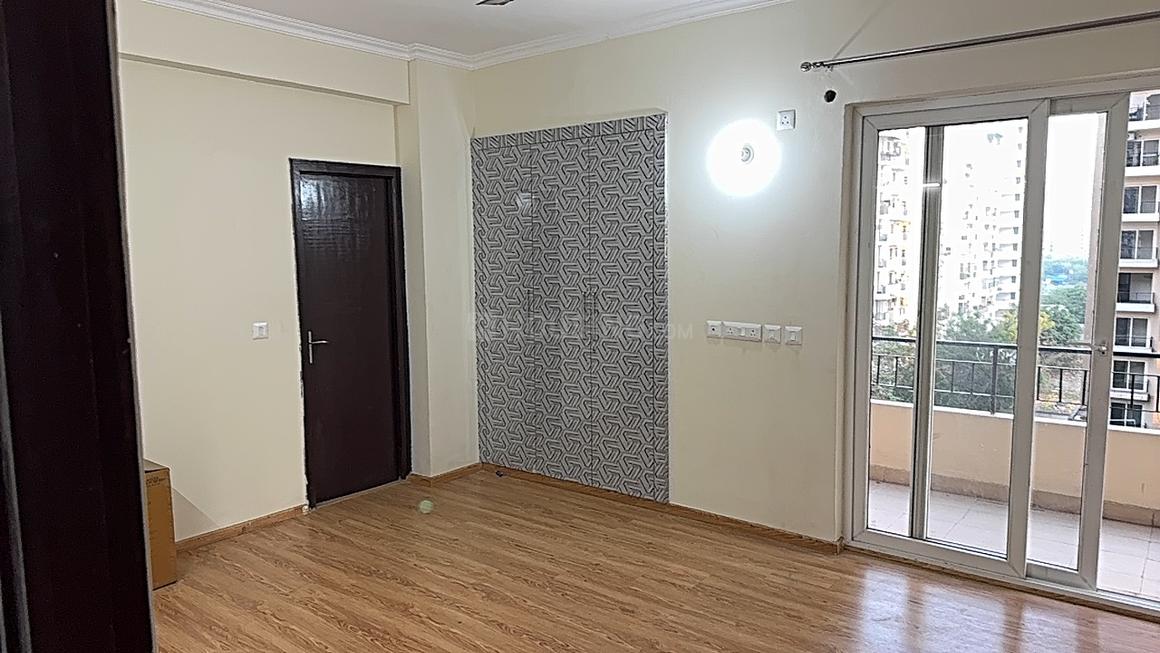 Amrapali Crystal Homes Phase 1 - Image 4