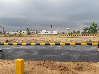 Gallery Cover Image of Sq.ft Residential Plot for buy in Isnapur for 1950000
