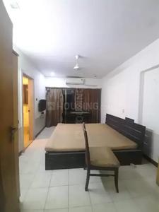 Gallery Cover Image of 1650 Sq.ft 3 BHK Apartment for rent in RNA Azzure, Bandra East for 85000