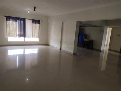 Gallery Cover Image of 1800 Sq.ft 3 BHK Apartment for rent in Crystal Isle 2, Goregaon East for 30000