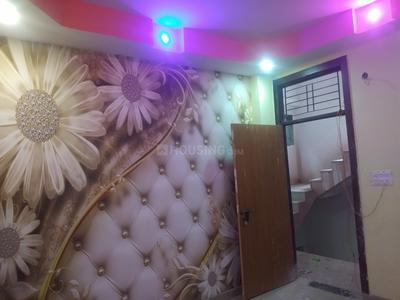 Gallery Cover Image of 460 Sq.ft 1 BHK Independent Floor for buy in Govindpuram for 925000