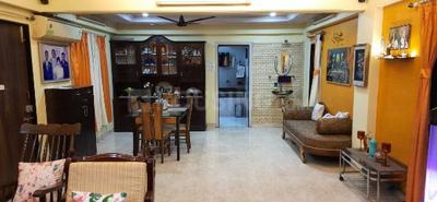 Gallery Cover Image of 2000 Sq.ft 2 BHK Independent House for buy in Malad West for 65000000