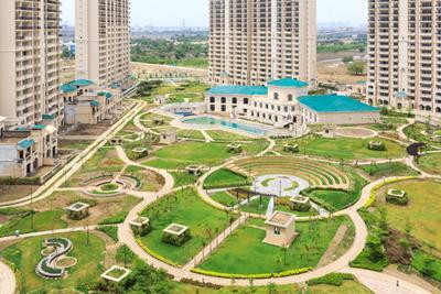 4 BHK फ़्लैट