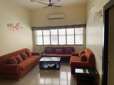Gallery Cover Image of 1000 Sq.ft 2 BHK Apartment for rent in Sangam Apartment, Satellite for 30000