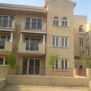 4 BHK Independent Floor