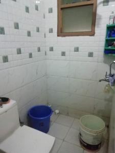 Bathroom Image of Suraj PG in Sector 45