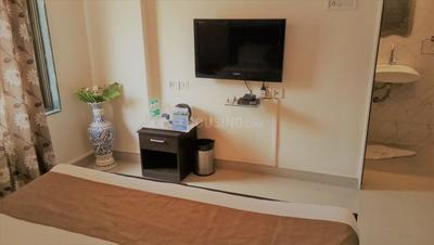 Gallery Cover Image of 625 Sq.ft 1 BHK Apartment for buy in Airoli for 3400000
