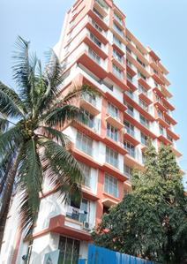 Gallery Cover Image of 850 Sq.ft 2 BHK Apartment for rent in Malad West for 35000