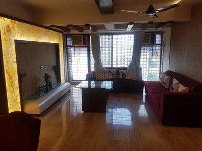 Gallery Cover Image of 2350 Sq.ft 3 BHK Apartment for rent in Krishraj Tower, Borivali West for 70000