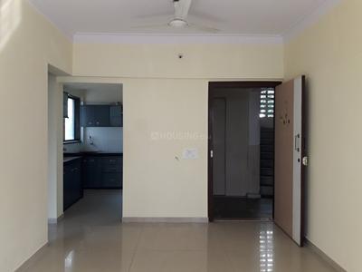 Gallery Cover Image of 880 Sq.ft 2 BHK Apartment for buy in Thane West for 8700000
