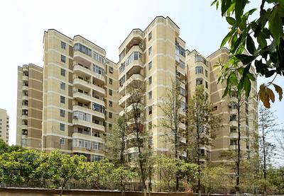 Gallery Cover Image of 1260 Sq.ft 2 BHK Apartment for buy in DLF Phase 1 for 11000000