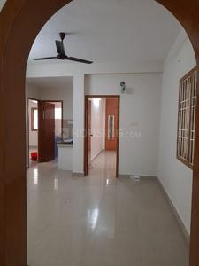 Gallery Cover Image of 1450 Sq.ft 3 BHK Apartment for rent in Sriram Flats, Thiruvanmiyur for 30000