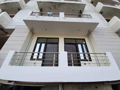 Gallery Cover Image of 980 Sq.ft 2 BHK Independent Floor for buy in Sector 75 for 2549000