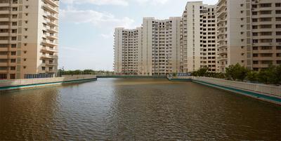 Gallery Cover Image of 1350 Sq.ft 3 BHK Apartment for buy in Khodiyar for 6850000