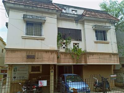 Gallery Cover Image of 1240 Sq.ft 2 BHK Apartment for buy in Anna Nagar for 10500000