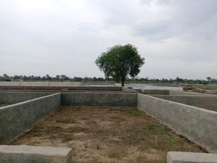 Residential 900 Sqft Plot for sale at Tappal, Aligarh Property ID