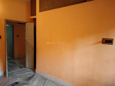 Gallery Cover Image of 750 Sq.ft 1 BHK Independent Floor for rent in Lake Gardens for 12000