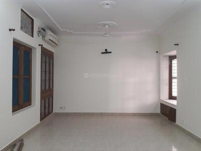 Gallery Cover Image of 1800 Sq.ft 3 BHK Apartment for buy in Vasant Kunj for 25000000