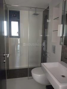 Gallery Cover Image of 2085 Sq.ft 3 BHK Apartment for buy in Bandra West for 74100000