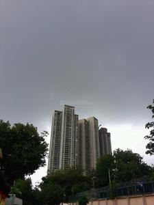 Gallery Cover Image of 2100 Sq.ft 3.5 BHK Apartment for buy in Goregaon West for 37800000