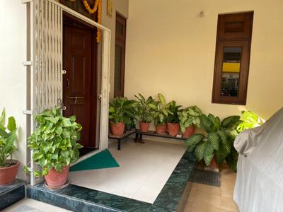 Gallery Cover Image of 3000 Sq.ft 3 BHK Independent House for buy in Pipliyahana for 25000000