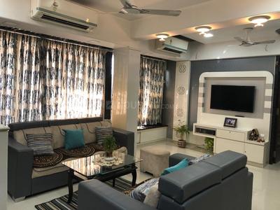 Gallery Cover Image of 1300 Sq.ft 3 BHK Apartment for buy in Kopar Khairane for 19000000