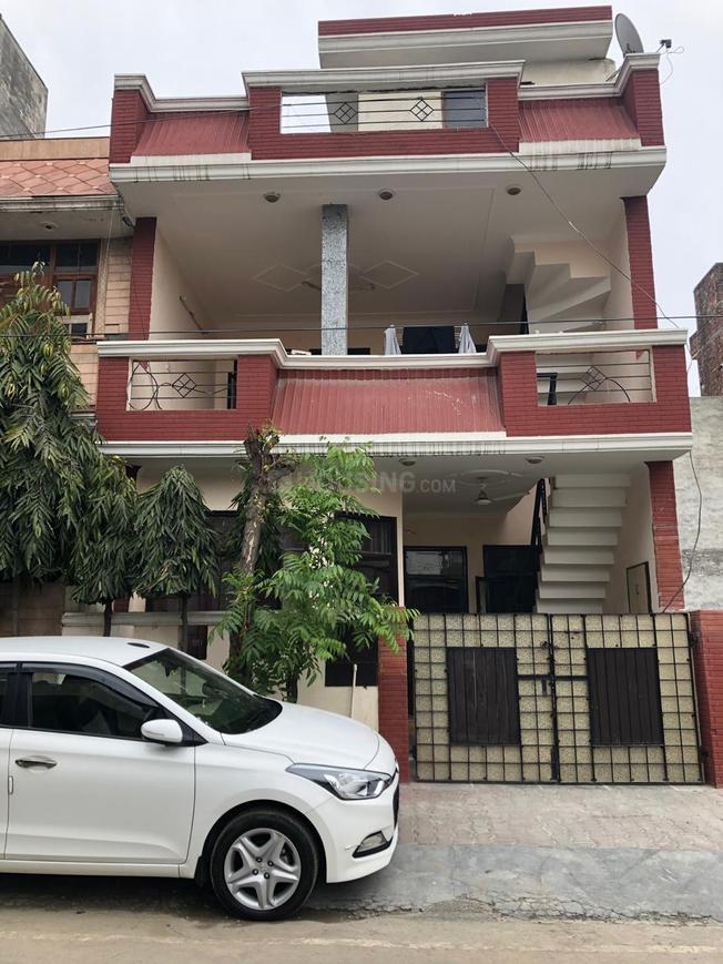 4 BHK 100 Sqft Independent House for sale at Ranjit Avenue, Amritsar