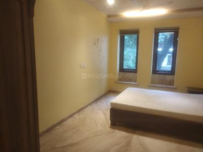 Gallery Cover Image of 1000 Sq.ft 2 BHK Apartment for rent in Colaba for 80000
