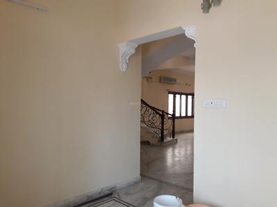 5+ BHK Independent House