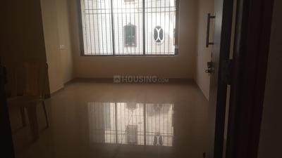 Gallery Cover Image of 770 Sq.ft 2 BHK Apartment for buy in Malad West for 13000000