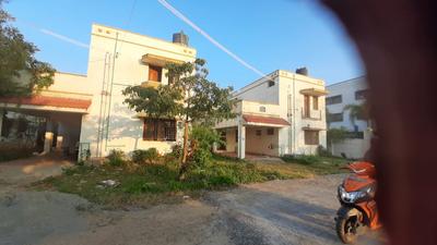Gallery Cover Image of 2500 Sq.ft 3 BHK Villa for rent in Thengaithittu for 12500