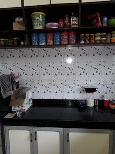 Gallery Cover Image of 600 Sq.ft 2 BHK Apartment for buy in Khar West for 26000000