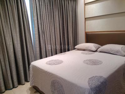 Gallery Cover Image of 1800 Sq.ft 3 BHK Apartment for buy in Malad East for 25000000
