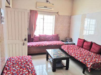 Gallery Cover Image of 1215 Sq.ft 4 BHK Independent House for buy in Vejalpur for 10500000