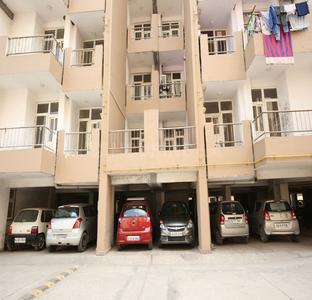 Gallery Cover Image of 1500 Sq.ft 3 BHK Apartment for buy in Bhopura for 3990000