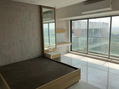 Gallery Cover Image of 1500 Sq.ft 3 BHK Apartment for buy in Juhu for 65000000