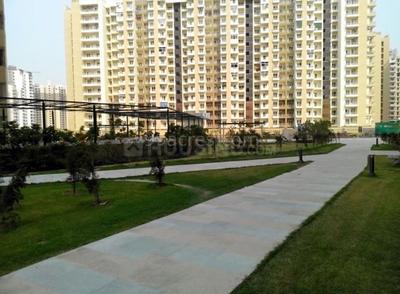 Gallery Cover Image of 1045 Sq.ft 2 BHK Apartment for buy in Sector 137 for 5300000