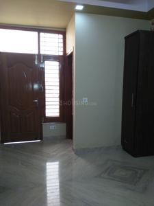 Gallery Cover Image of 900 Sq.ft 3 BHK Independent Floor for buy in Shahdara for 5500000