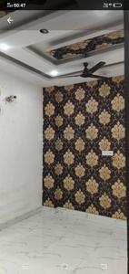Gallery Cover Image of 899 Sq.ft 3 BHK Independent Floor for rent in Matiala for 13000