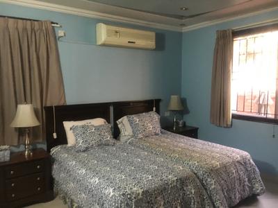 Gallery Cover Image of 3046 Sq.ft 5 BHK Villa for buy in Magarpatta Annexe, Magarpatta City for 57500000