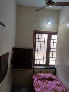 Bedroom Image of Perfect Gents Hostel in Perungudi