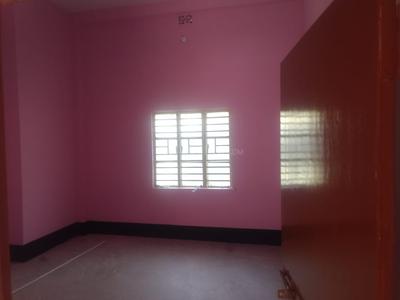 Gallery Cover Image of 1200 Sq.ft 3 BHK Independent Floor for rent in North Dum Dum for 12000