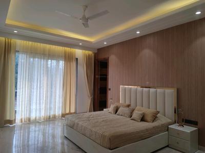 Gallery Cover Image of 2700 Sq.ft 8 BHK Villa for buy in DLF Phase 3 for 65000000