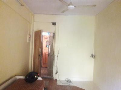 Gallery Cover Image of 560 Sq.ft 1 BHK Apartment for buy in Bandra East for 13500000
