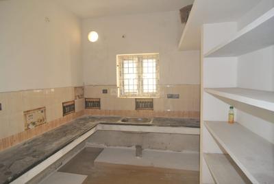 Gallery Cover Image of 1160 Sq.ft 2 BHK Apartment for buy in Pallikaranai for 6030000