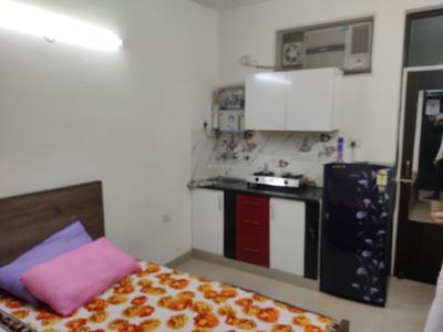 Gallery Cover Image of 300 Sq.ft 1 RK Independent Floor for rent in Sant Nagar for 13000