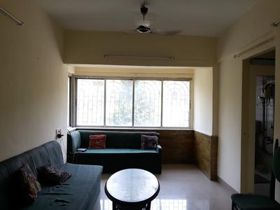 Gallery Cover Image of 900 Sq.ft 2 BHK Apartment for rent in Malad East for 30000