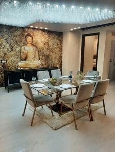 4 BHK इंडिपेंडेंट बिल्डर फ्लोर