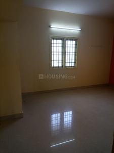 Gallery Cover Image of 1500 Sq.ft 3 BHK Apartment for rent in Alankar IOB Colony, Selaiyur for 18500