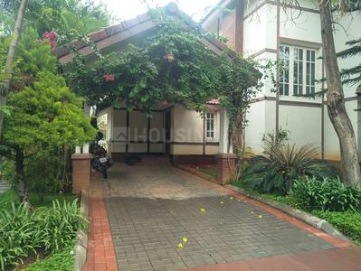 Gallery Cover Image of 2000 Sq.ft 3 BHK Villa for buy in Krishnarajapura for 22000000